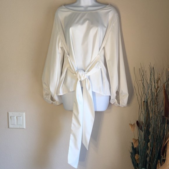 Tops - White gathered sleeve tie waist top blouse XL